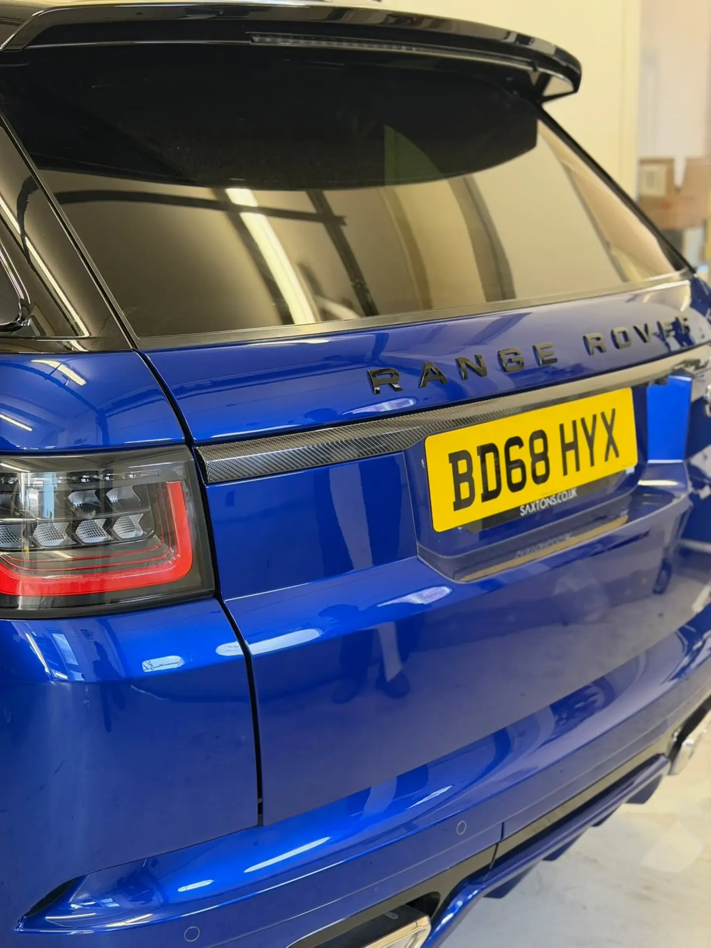 Range Rover SVR wrapped in carbon fibre vinyl by Tauro Design, view 2
