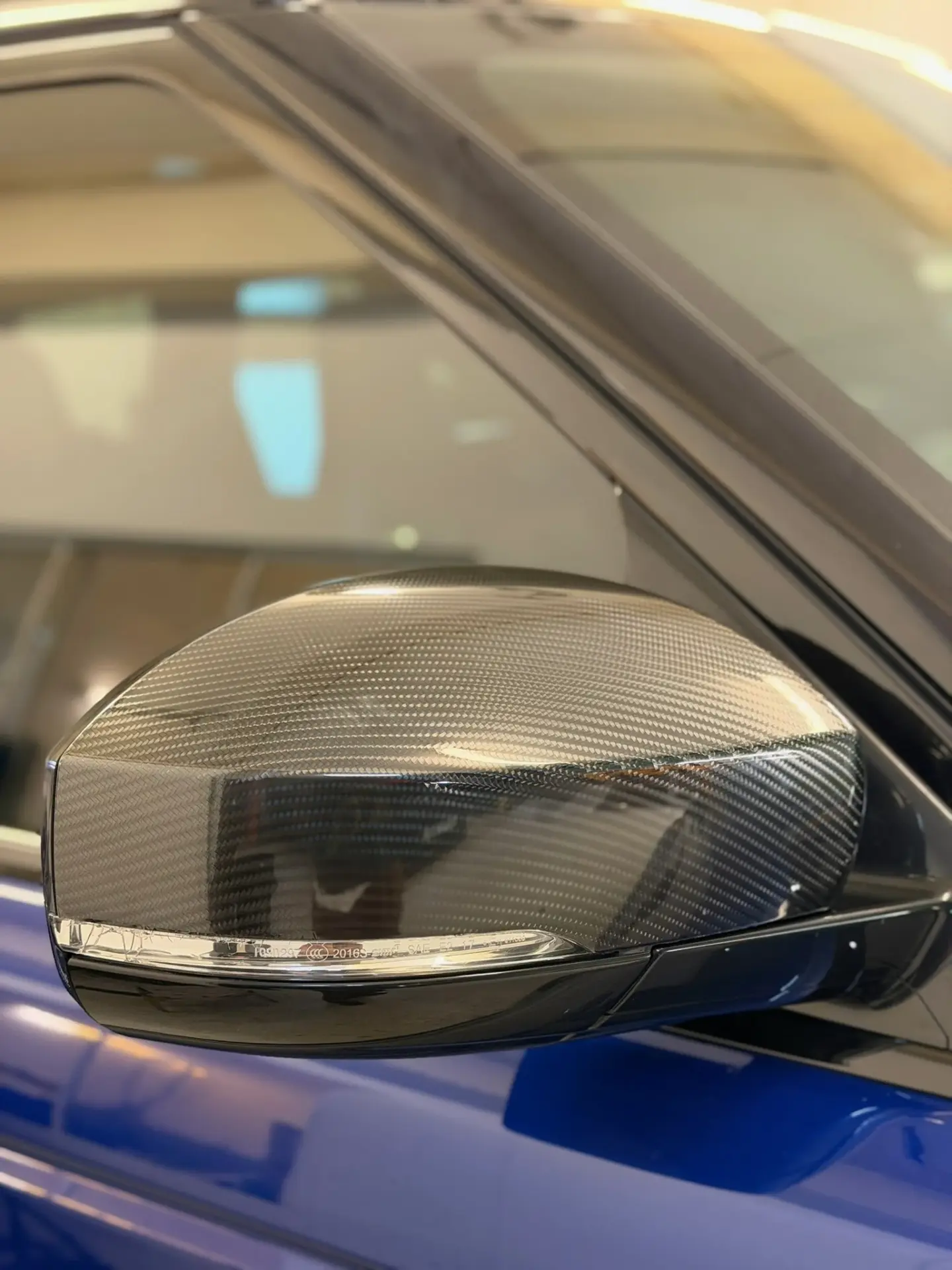 Range Rover SVR wrapped in carbon fibre vinyl by Tauro Design, view 4