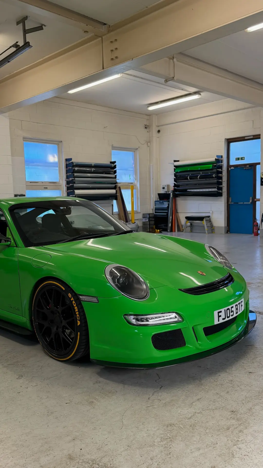 Porsche wrapped in green vinyl by Tauro Design, view 2